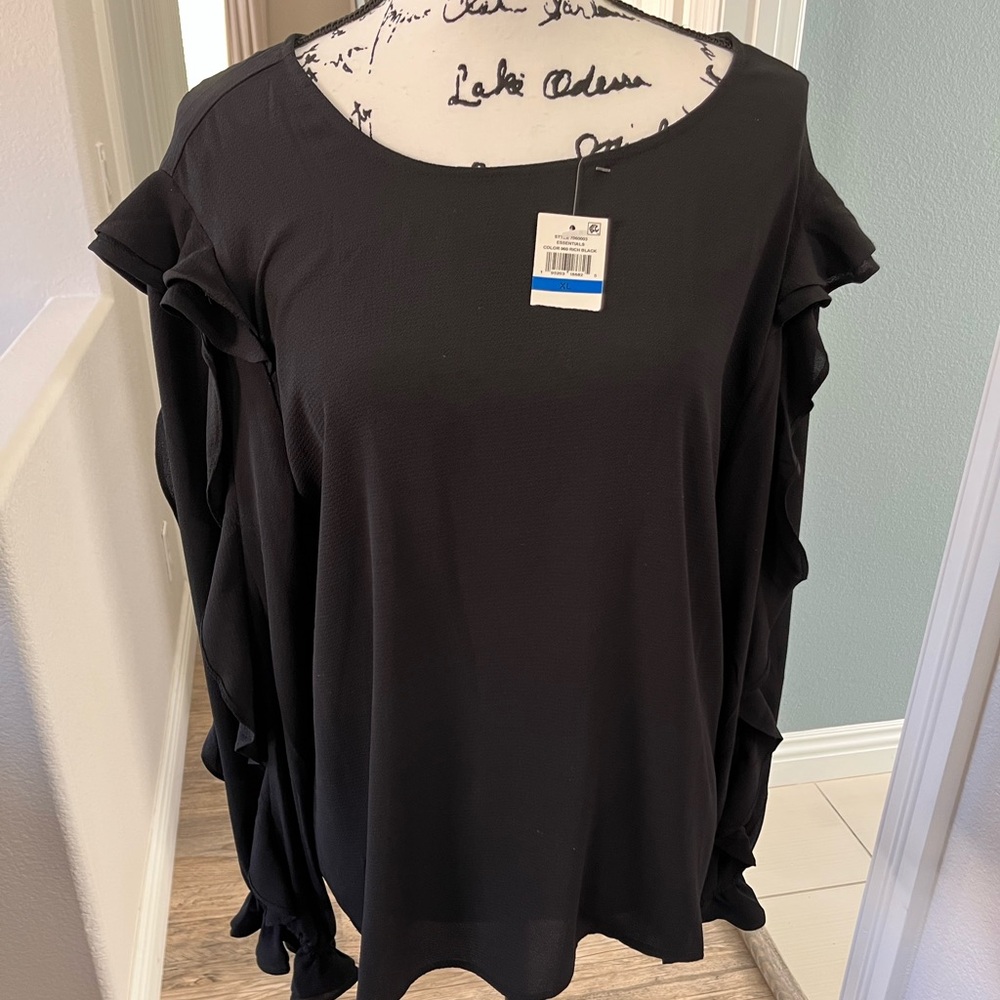 Cece black ruffle sleeve blouse NWT